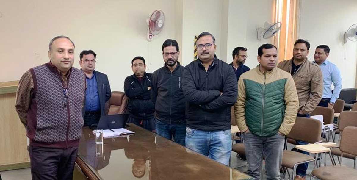 मल्टीपॉइंट कनेक्शन को लेकर एनपीसीएल के साथ इको विलेज-दो निवासियों की बैठक